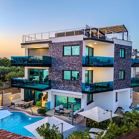 Luxury Apartments Vilamaloca Vir Exteriör bild